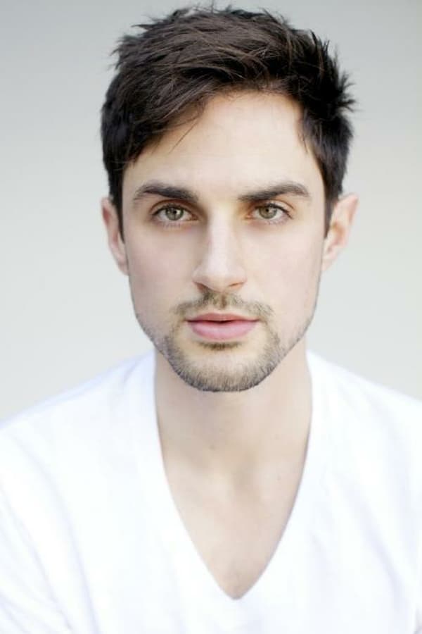 Foto de Andrew J. West pareja de Amber Stevens West